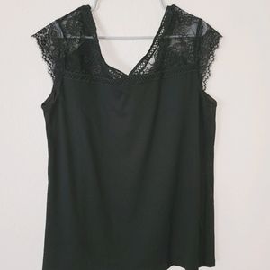 Black short sleeve top
